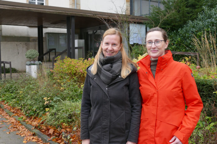 Dominique Kindermann (v.l.) und Veronica Sophie Graff unterstützen Menschen, die von Wohnungslosigkeit bedroht sind. Diakonie Stiftung Salem Dominique Kindermann (v.l.) und Veronica Sophie Graff unterstützen Menschen, die von Wohnungslosigkeit bedroht sind. Diakonie Stiftung Salem